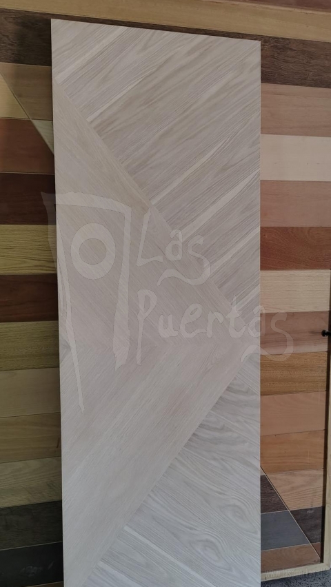 Código 643. Enchape Encina blanca